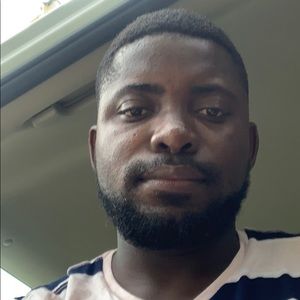 Meet your Posher, Emmanuel